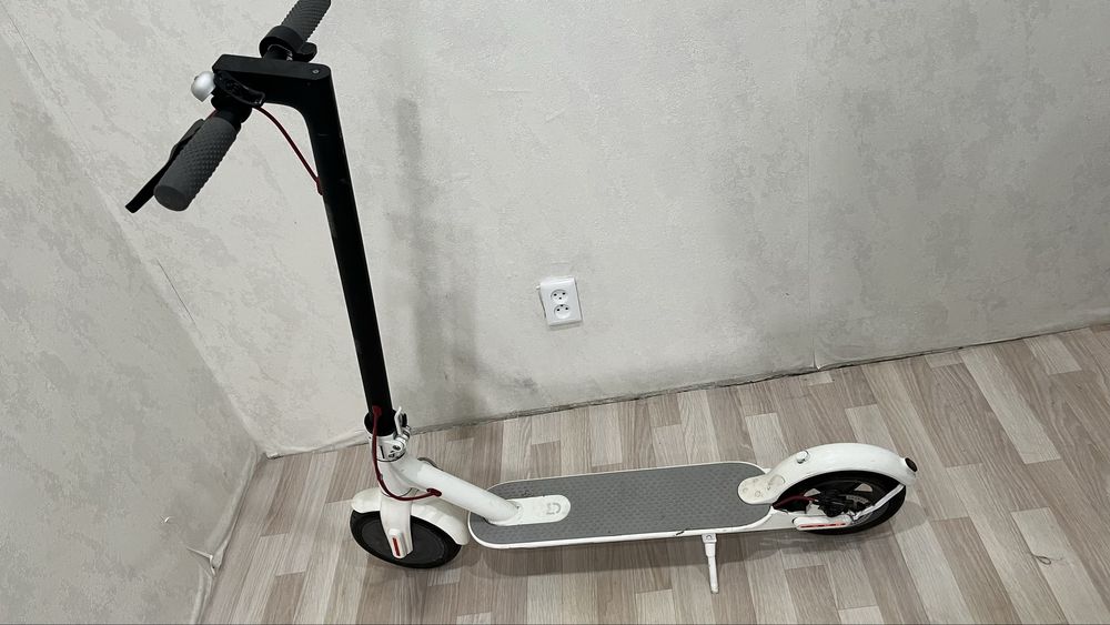 Xiaomi Mi Electric Scooter M365