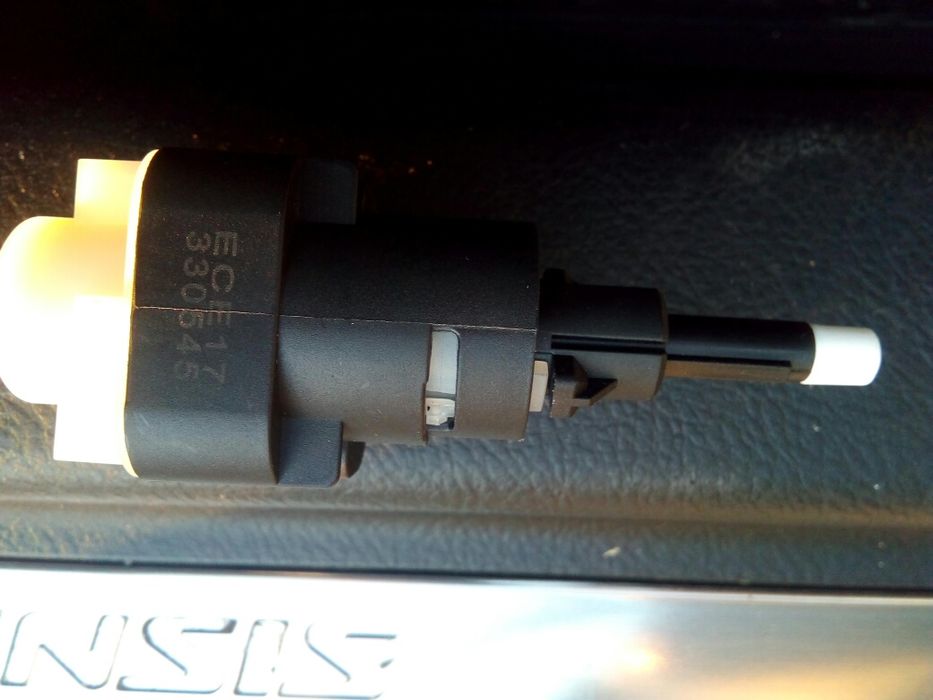 Датчик СТОП сигнала.