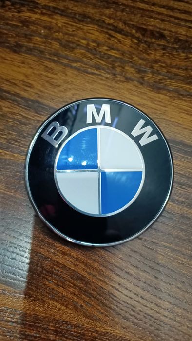 Значок BMW новый