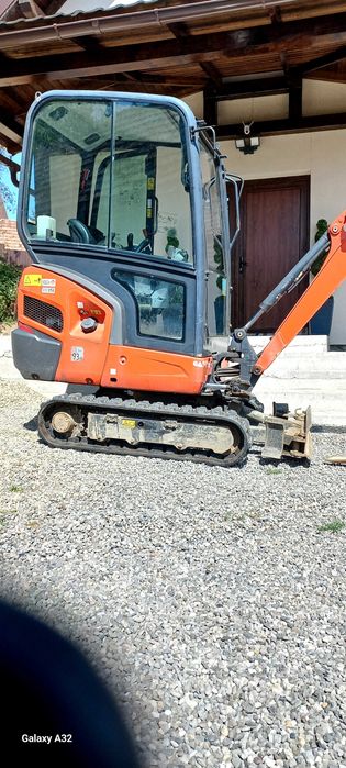 Vând Kubota KX016-4