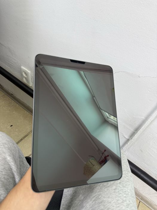 Продам iPad Air 5-го поколения