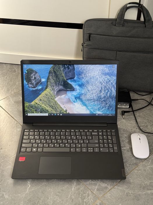 Офисный ноутбук Lenovo
