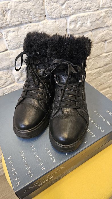 Ботинки зимние GEOX девочке/девушке  р.38