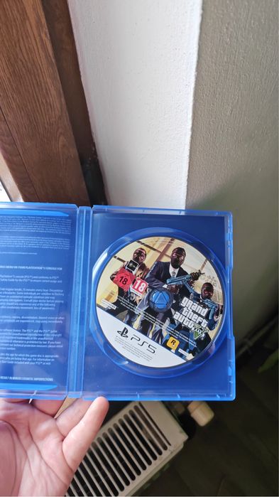 De vanzare PlayStation 5