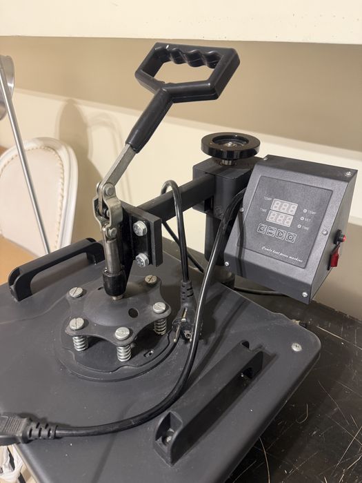 2 бр Термопреси.