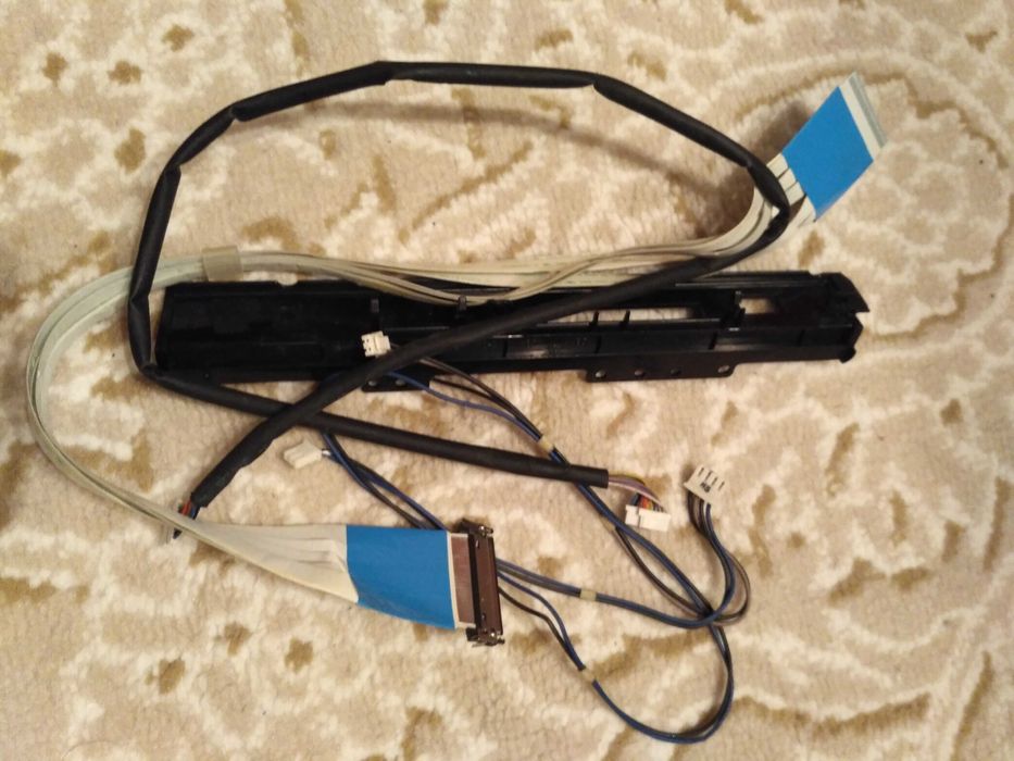 Продаю плату от LCD телевизора  LG 32 дюйма. Плата рабочая.