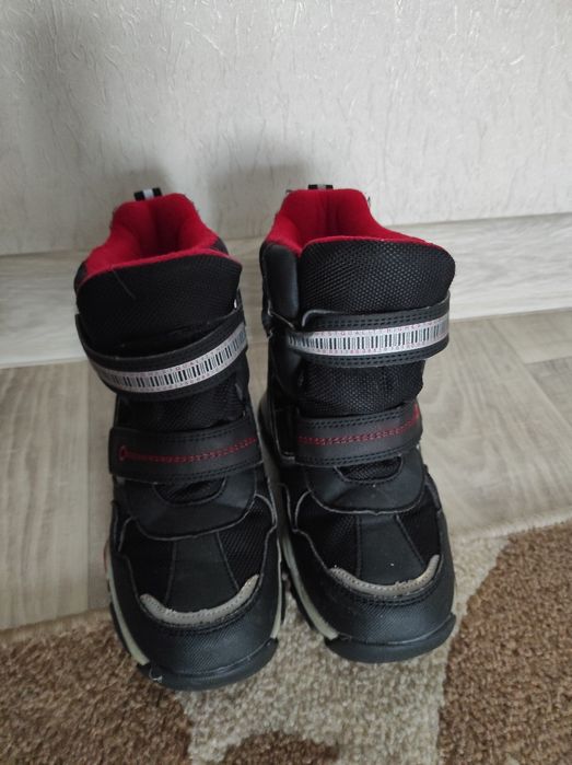 Продам ботинки на мальчика!