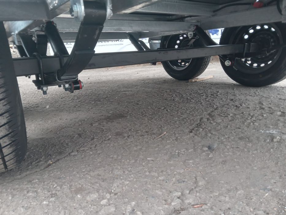 Прицеп легковой спутник