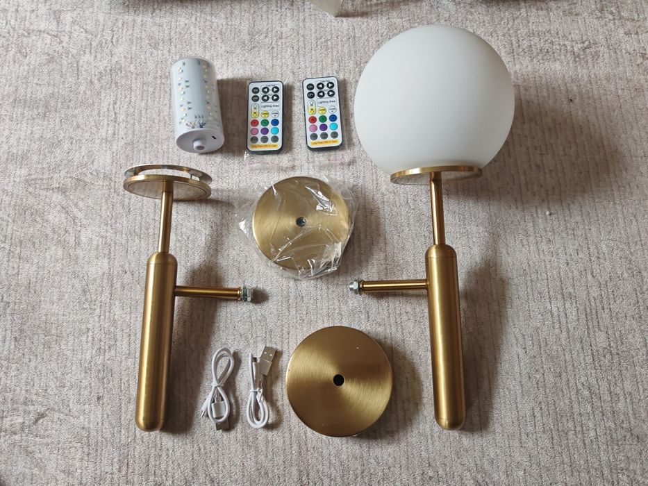 Безжични  стенни златист аплицу 2 бр.RGB с, презареждаща батерия