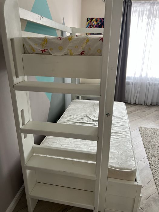 Продаётся двухъярусная кровать