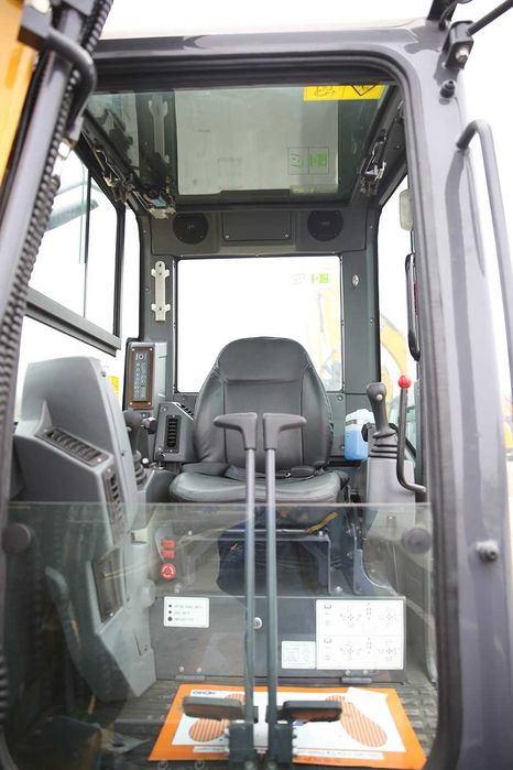 Miniexcavator nou XCMG XE55E 5.7tone, Polonia [STOC]