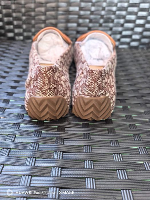 Coach Ronnie Signature Textile Jacquard лоуфъри