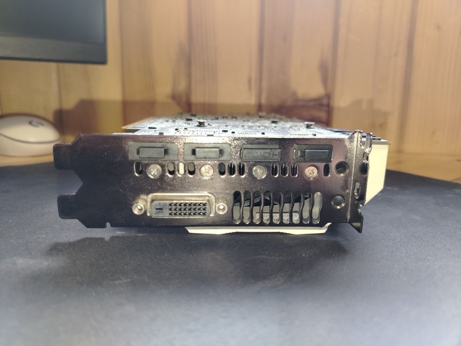 GTX 1070 ASUS Dual oc