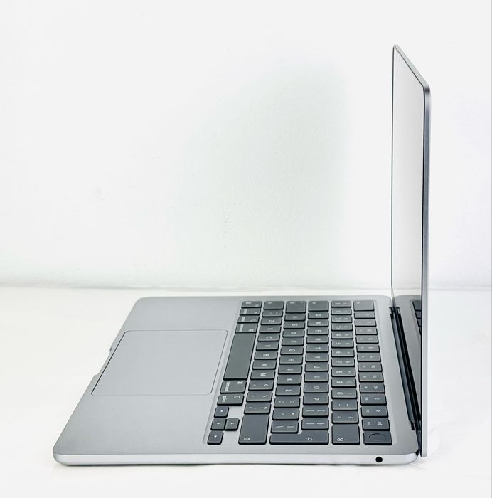 НОВ! Apple MacBook Air 15 M3 2024 8RAM 256GB Space Gray Гаранция!