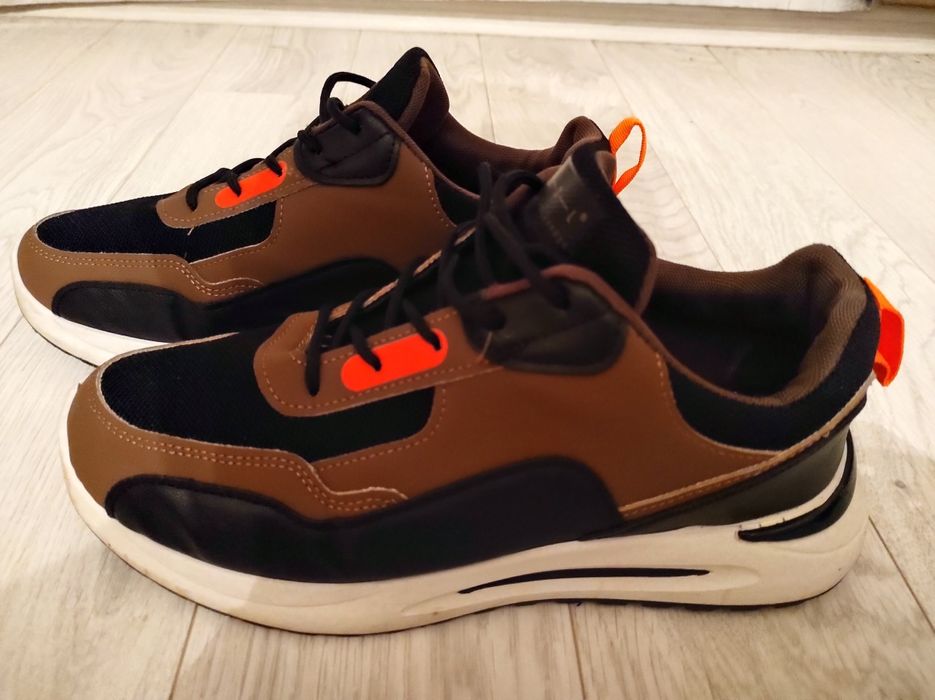 Adidași comozi, marimea 41 - 70 lei