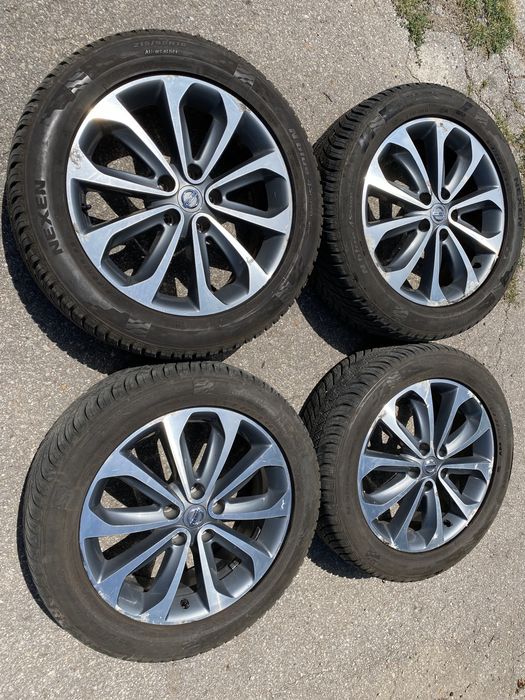 Гуми с джанти 215/55/18;Nissan Qashqai/Juke/5x114.3