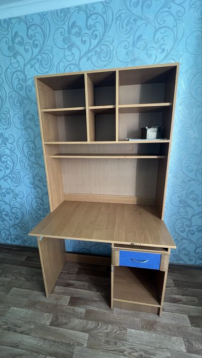 Бесплатно отдам мебели!