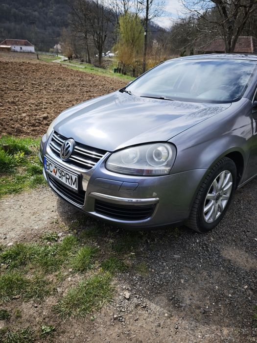 Vând Volkswagen Jetta 2006  motor 2 l