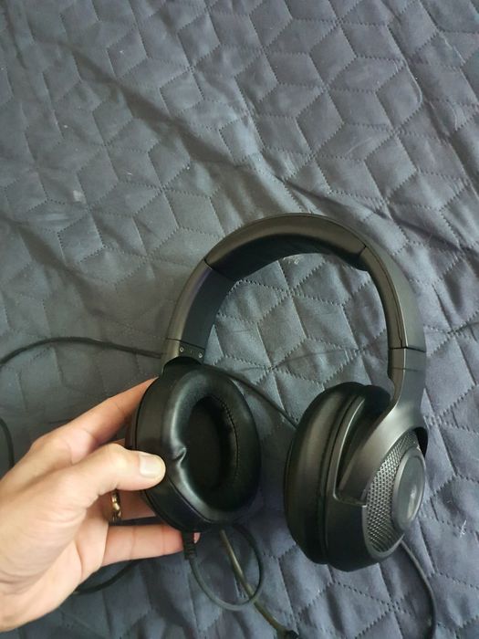 Casti razer defecte Pitesti • OLX.ro