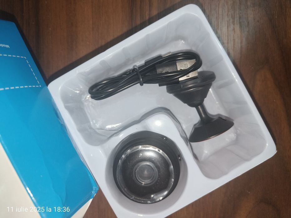 Vând mini cameră supraveghere WI-FI