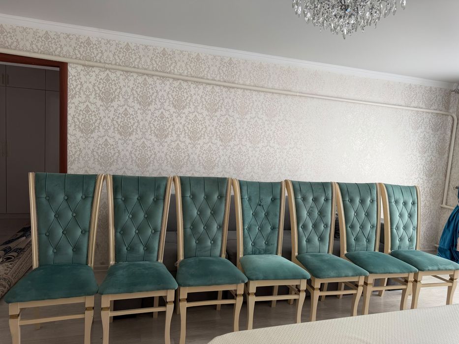 Продам стол стулья 12 шт