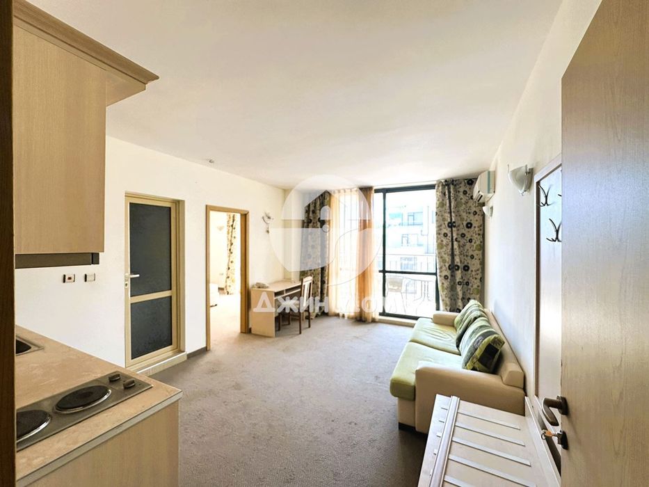 Продава се Двустаен апартамент в к.к. Слънчев бряг - 82 кв.м за 696 €/кв.м - Снимка #1