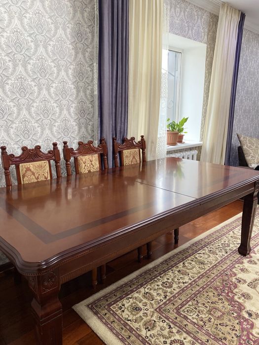 Стол. Дерево. 2.8 м (5 стульев)