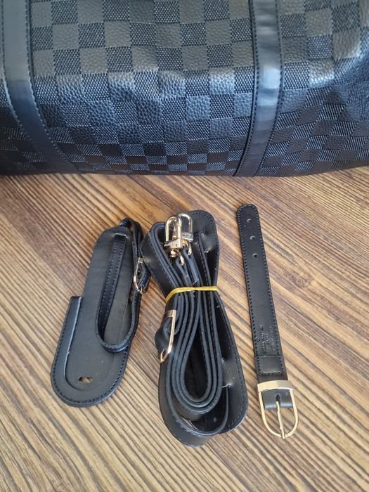 Страхотен пътнически сак среден размер