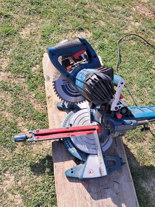 Vand circular mai multe detali in descriere