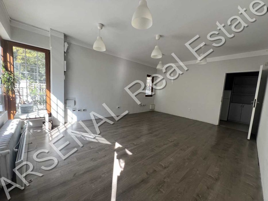 Дава се под наем Офис в София, Лозенец - 48 кв.м за 500 € - Снимка #2