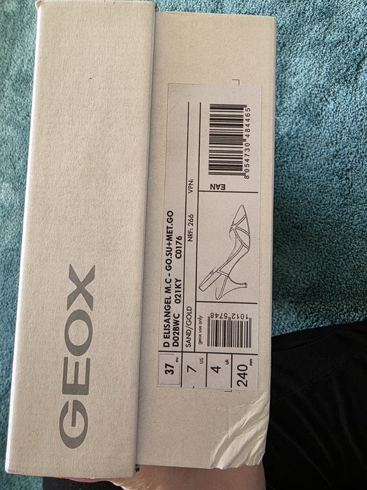 Обувки Geox, нови, ест.кожа