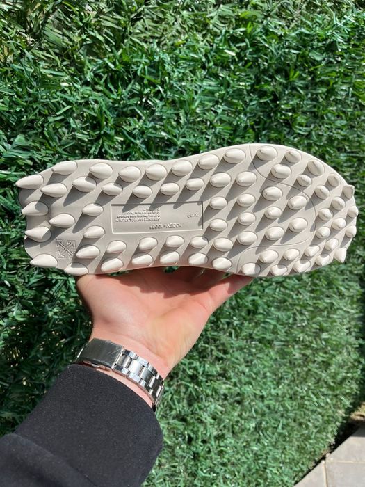 Off white ODSY-1000