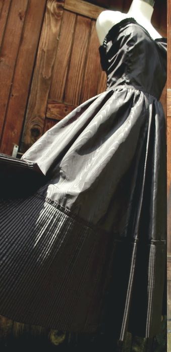 Rochie vintage neagra deosebita