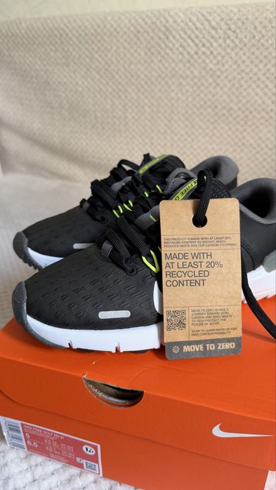 Кросовки Nike женские