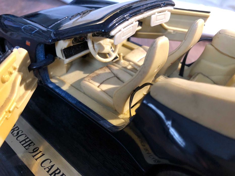 Колекционерско Porsche 911 Carrera Cabriolet