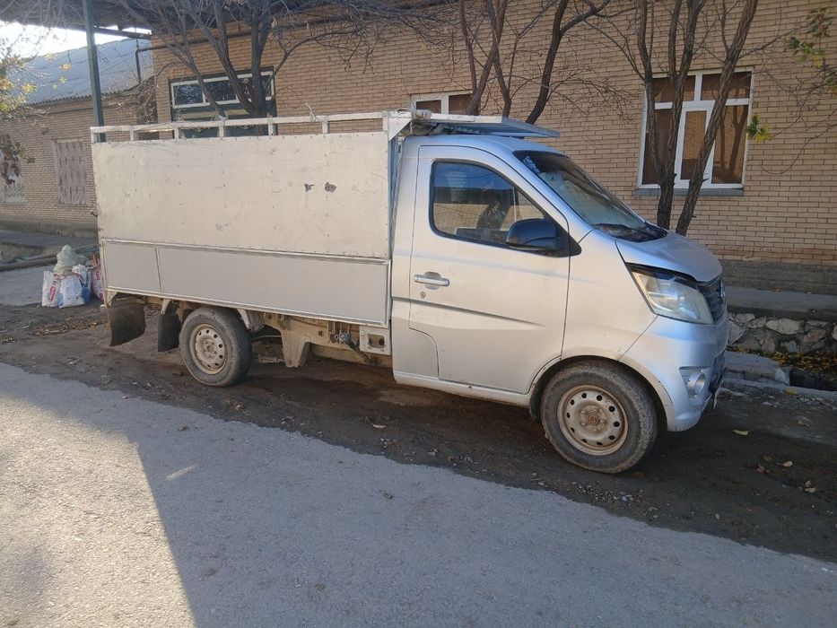 Автомашина Changan  мошинаси сотилади