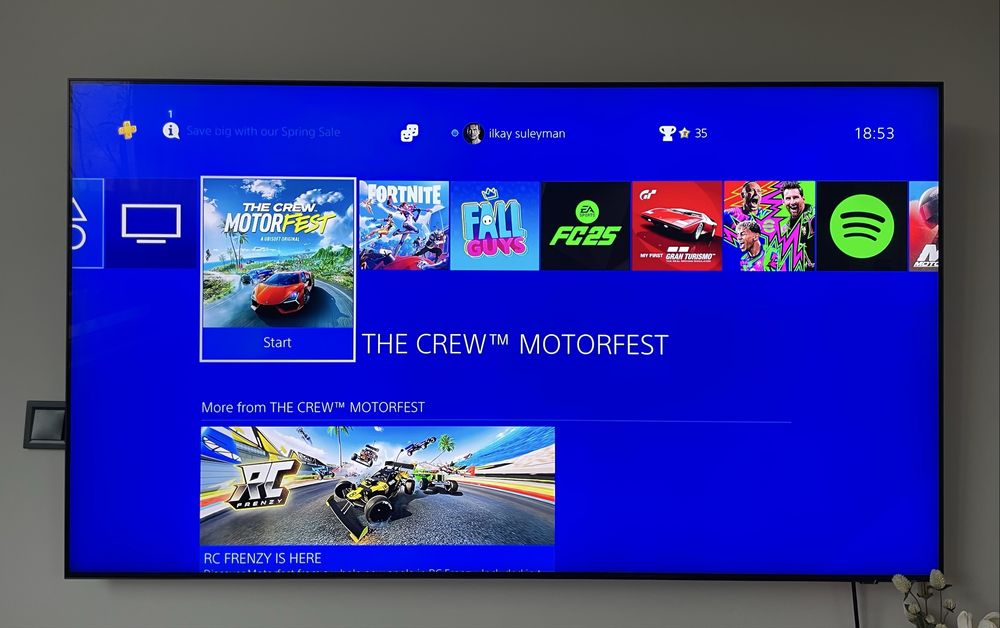 Playstation 4 PRO/PS4 PRO - 1TВ с един джойстик