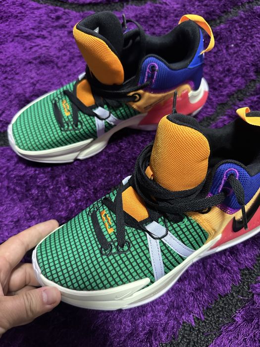 Nike Lebron James nr 42,5