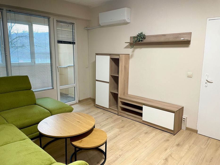 Дава се под наем Тристаен апартамент в Ловеч, Широк център - 80 кв.м за 398.82 € - Снимка #3