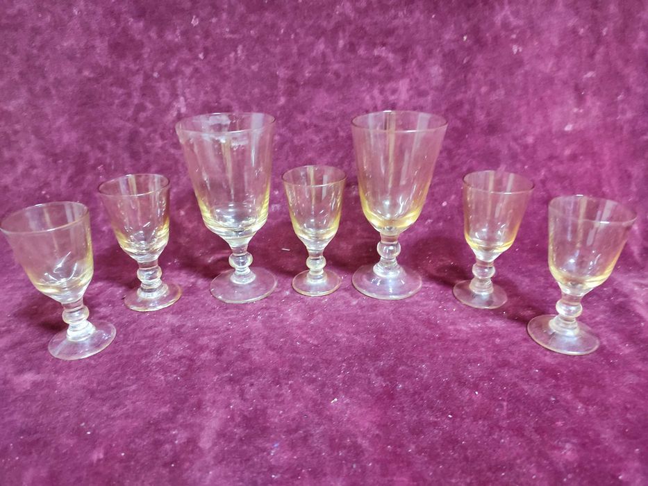 Set de paharele pentru tarie, deosebit, anii 70