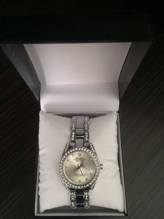 Продам часы