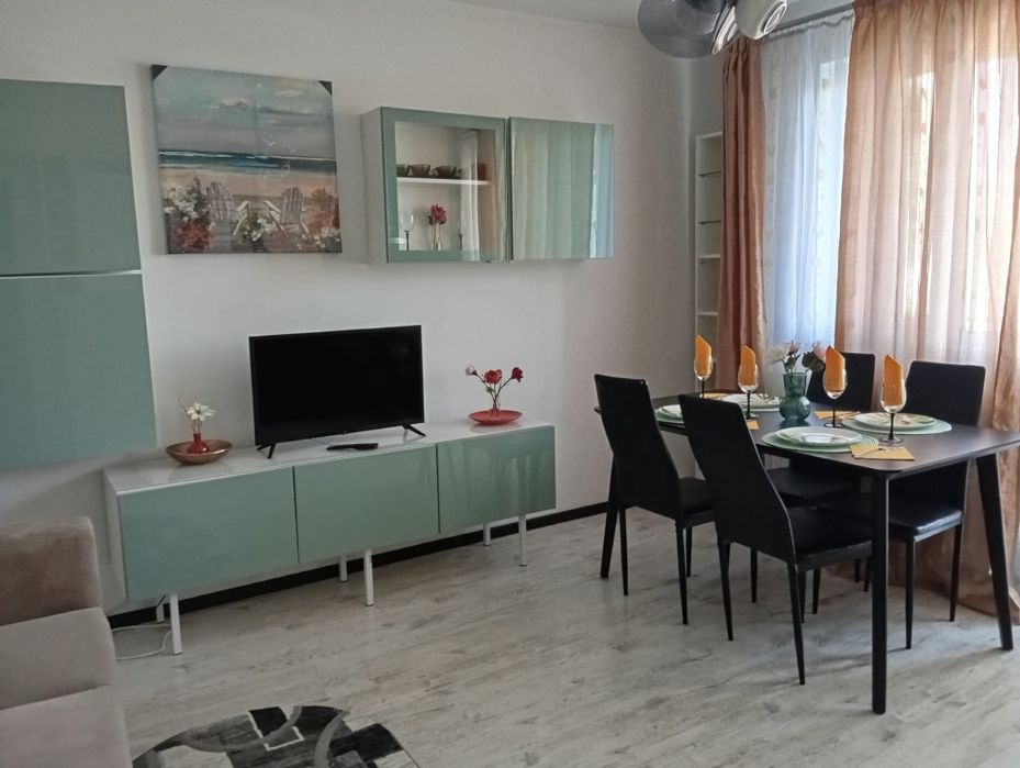 Închiriez apartament 3 camere