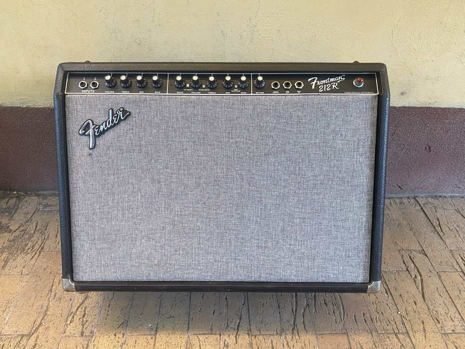 amplificator chitara Fender Frontman 212R