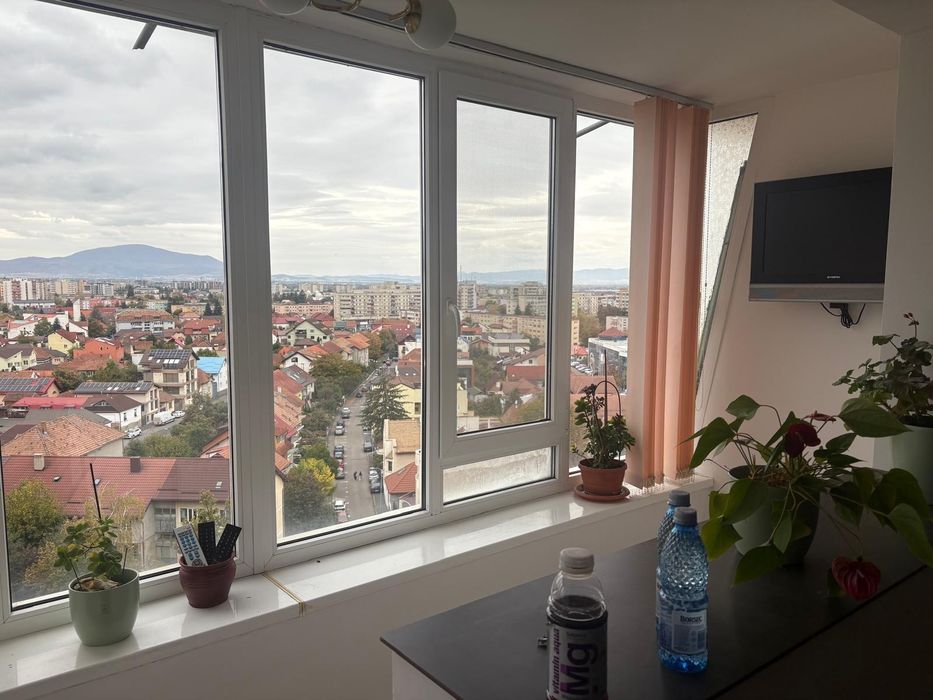 Apartament cu 2 camere - poziție centrală