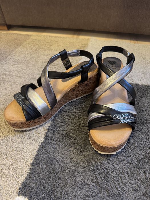 Ежедневни черни дамски сандали от естествена кожа