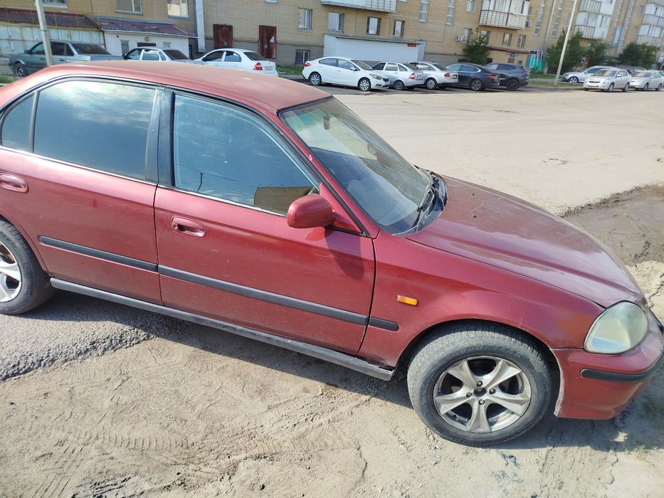 Продам Хонда цевик правый руль