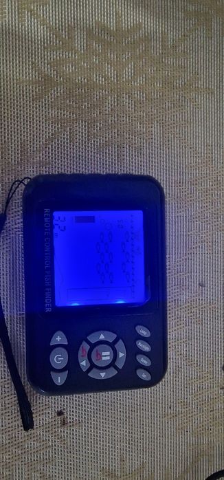 Barcuta navomodel plantat cu sonar incorporat