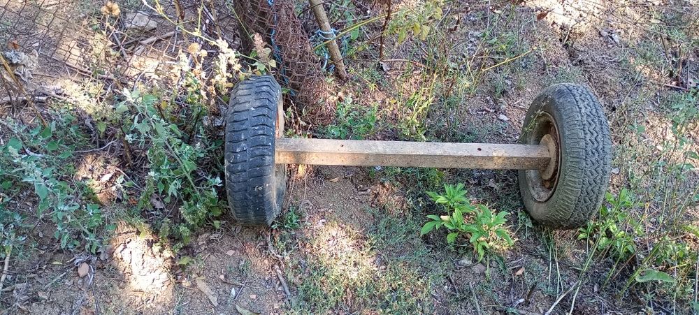 Оси и главини за каруци