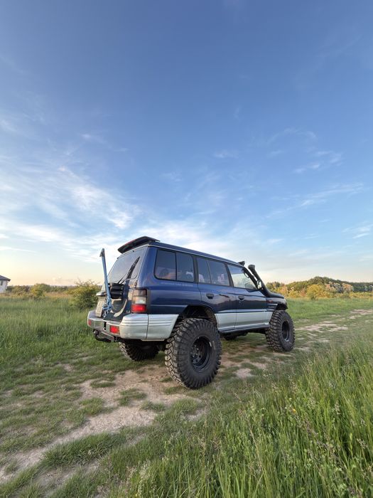 Mitsubishi Pajero 2.8 autoutilitara 5 locuri !