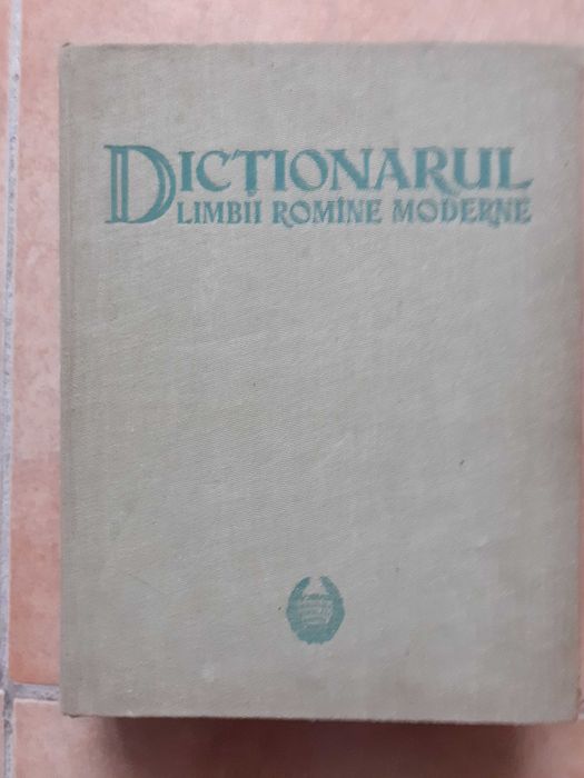 poezii M.Eminescu +G.Calinescu + pat doua persoane